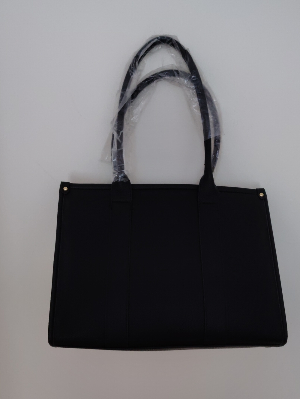 Exquisite Vegan Leather Black Tote Bag with Matching Handbag and Wallet